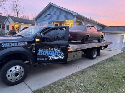 Royale towing LLC