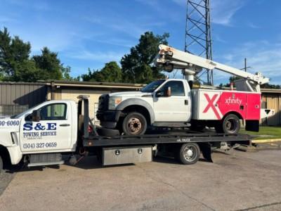 S & E Towing Service