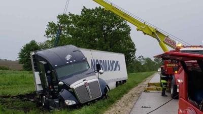 Hodge's Towing & Repair