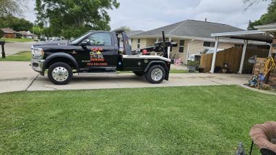 J&R Towing