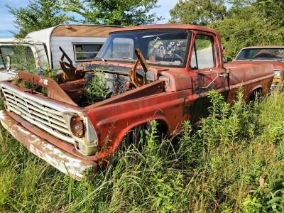 Paul's Auto Parts