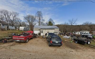 Bob's Garage, Eminence, Missouri
