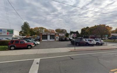 Greenlawn Service Inc