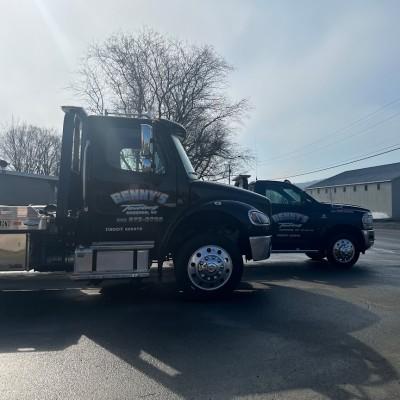 Bennys Towing and Automotive