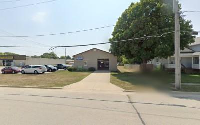 Daviks Auto Body Repair