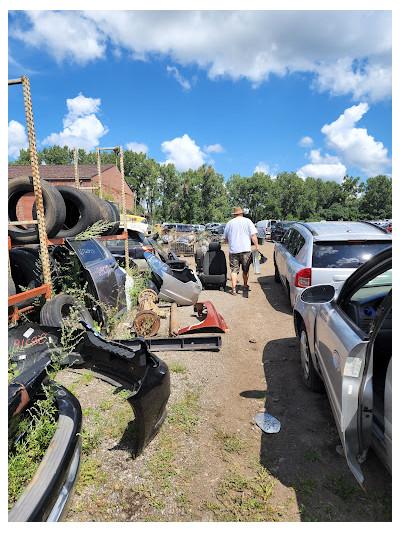 J & S Auto Salvage Inc014