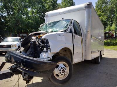 Tom's Used Auto Parts08