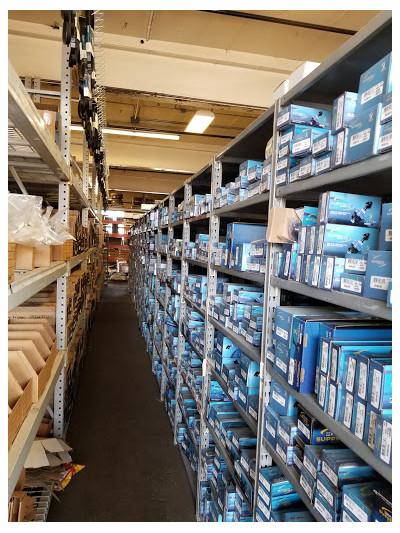 Woodward's Auto Parts023