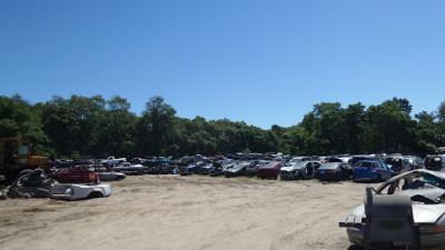 J & V Auto Salvage Inc019