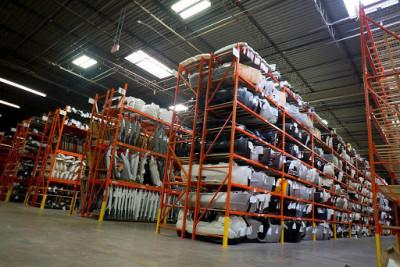 Lucky Line Auto Parts023