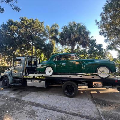 Pineapple Towing LLC