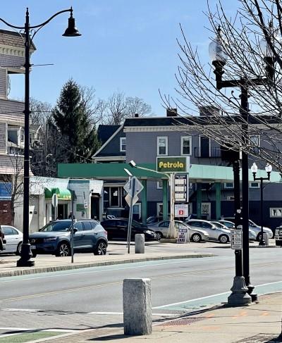 Aris Auto, Somerville, Massachusetts