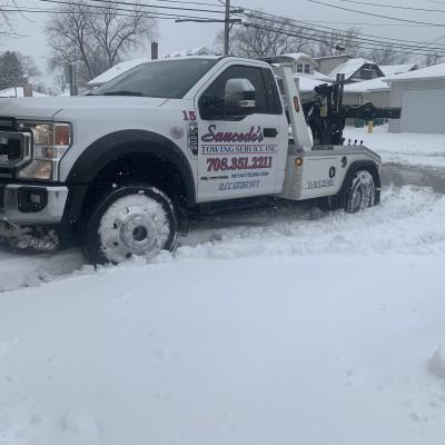Saucedo's Towing, Cicero, Illinois