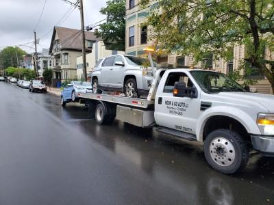 Hook & Go Auto LLC, Waterbury, Connecticut