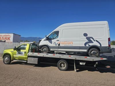 Hooked Up Towing, Colorado Springs, Colorado