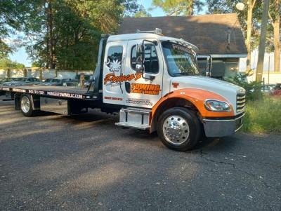 Prince's Towing LLC