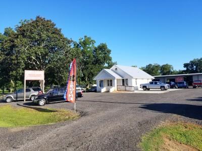 Bobe's Garage, Elberta, Alabama