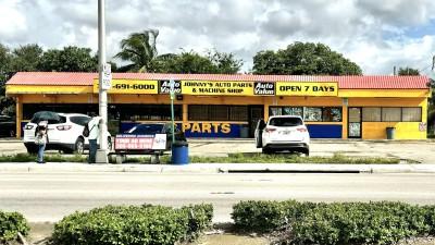 Johnny's Auto Parts, Miami, Florida