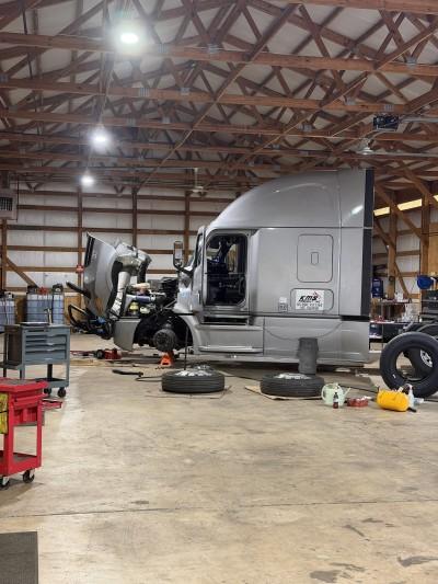 SG Truck Center, Sugar Grove, Illinois