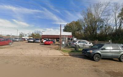Hall's Towing Service, Jackson Landing, Mississippi