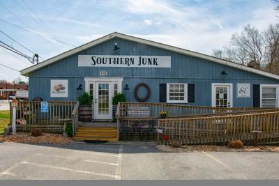 Southern Junk, Jamestown, North Carolina