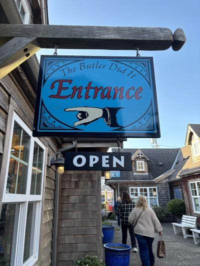 The Butler Did It, Cannon Beach, Oregon