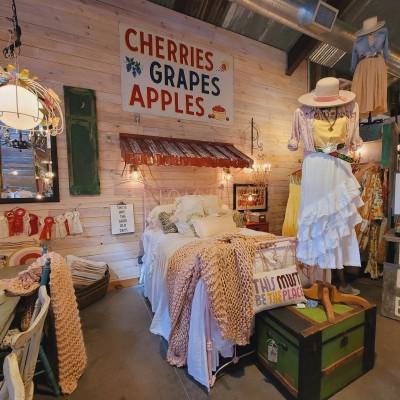 Junk Gypsy Company, Round Top, Texas