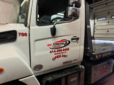 MC TOWING & RECOVERY, Milwaukee, Wisconsin