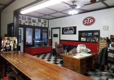 Gary's Auto, Troy Mills, Iowa