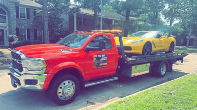 Now towing, Houston, Texas