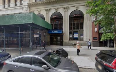 Flushing Bank, Brooklyn, New York