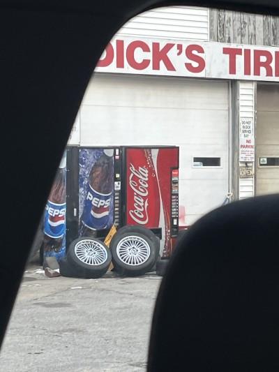 Dick's Tire Barn