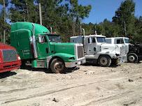 A & A Truck Salvage01