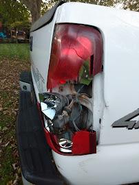 REDL'S AUTO PARTS01