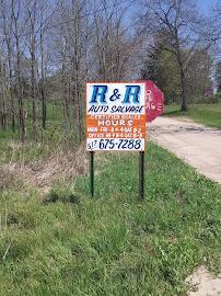 R & R Auto Salvage01