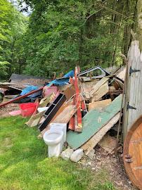 D&G hauling demo junk removal01