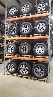 LINDSEY BROTHERS AUTO PARTS01