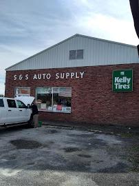 S & S Auto Supply013