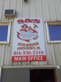 S & S Auto Salvage014