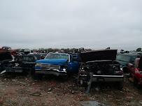 Yaw's Auto Salvage014