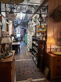 Antique Warehouse017