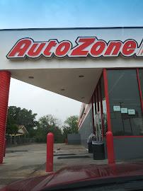 AutoZone Auto Parts017