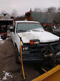 Rusty Hook Auto Salvage in Pittsburgh02