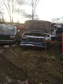 Freeman's Auto Salvage02