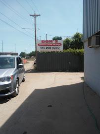 Don's Auto & Truck Salvage02