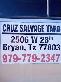 Cruz Salvage Yard02