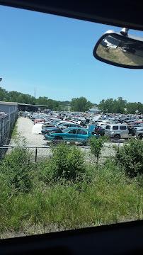 Little Will's Auto Salvage03