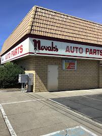 Novak's Auto Parts03