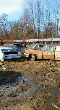 Hines Salvage Yard05