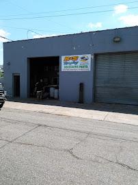 R & S Used Auto Parts05